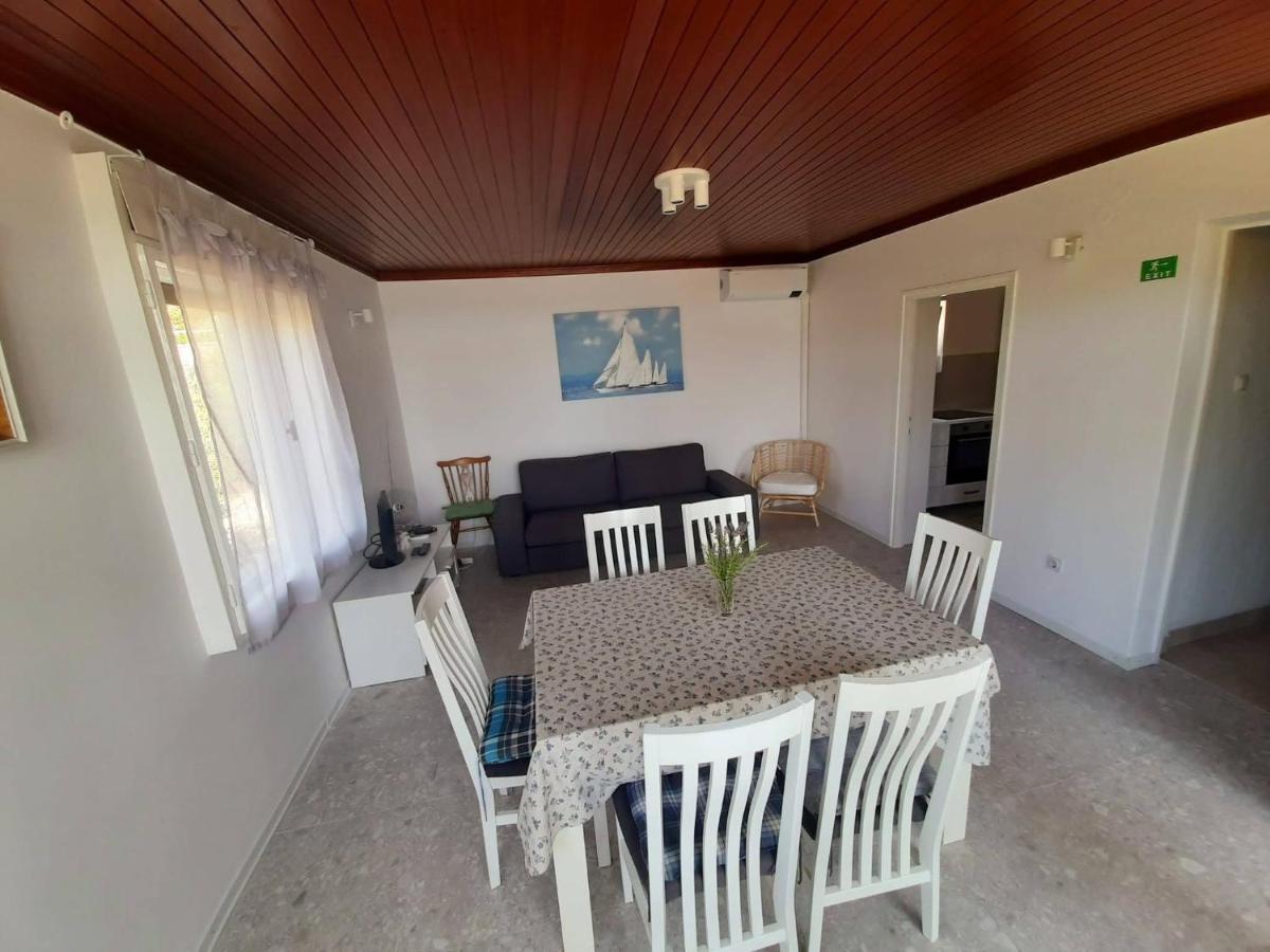 Apartment Riko - Accomodation "With" The Adriatic Sea Kampor Exterior photo