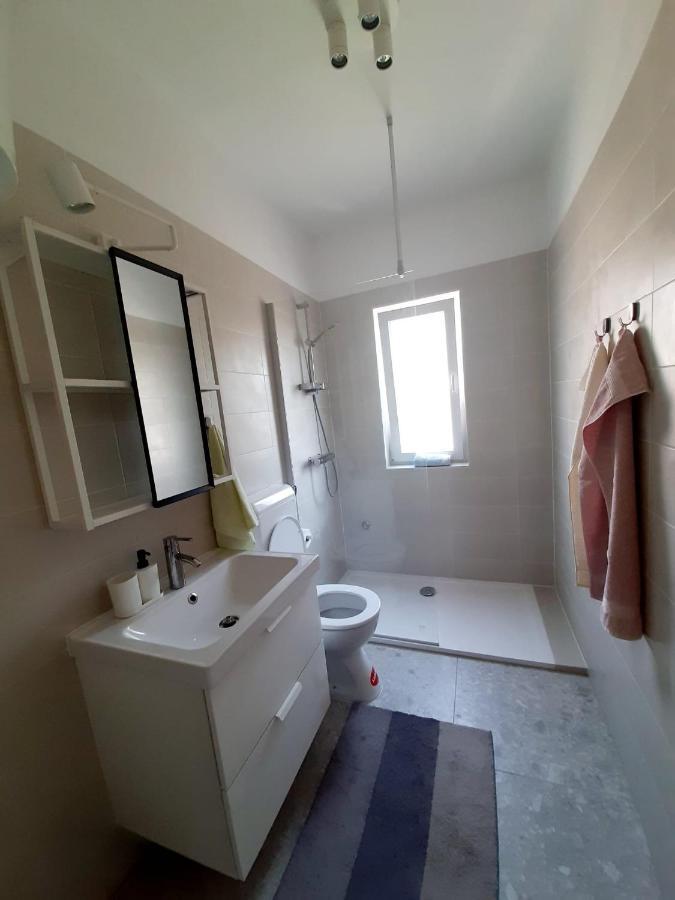 Apartment Riko - Accomodation "With" The Adriatic Sea Kampor Exterior photo